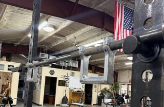 Squatting with Limited Shoulder ROM – Rusty Holcomb & Carmen Phillips